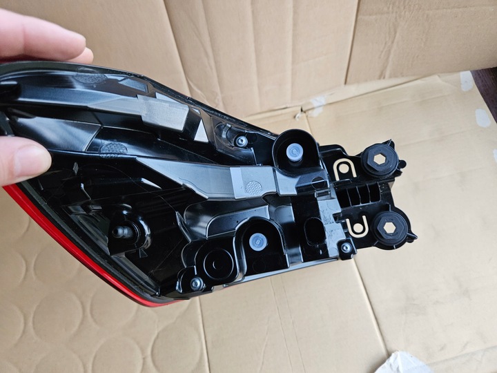 фото №16, Лампа праві зад audi q4 e-tron led