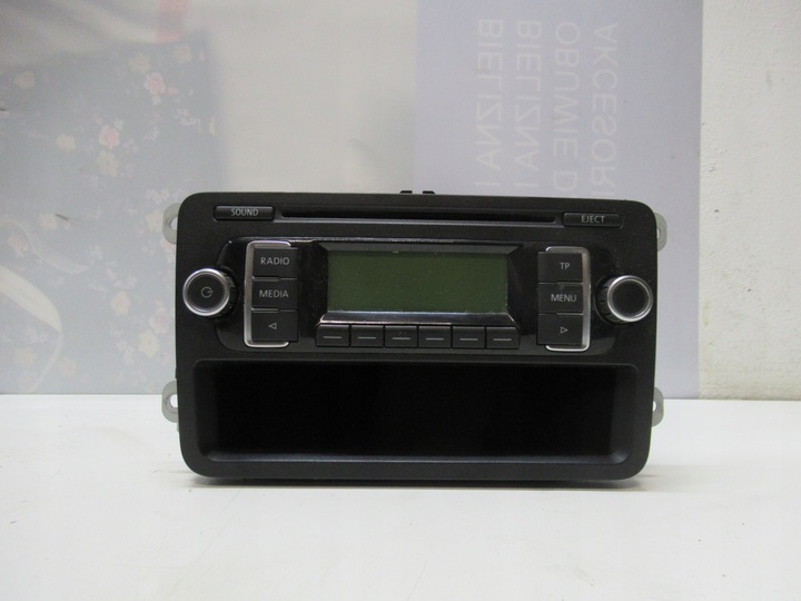 фото №1, Vw golf v 08r радіопрогравач 1k0035156a