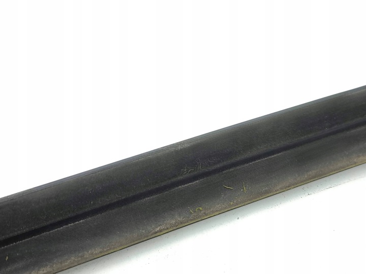 фото №11, Tesla модель s 2015 планка стёкла задней