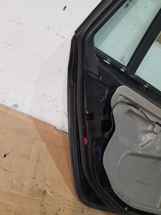 фото №8, Дверь левый зад schwarz 2 bmw 5 e61 европа