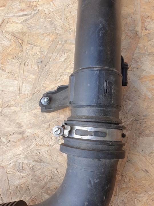 фото №3, Ford focus mk3 труба шланг повітря cv61 6c784 af