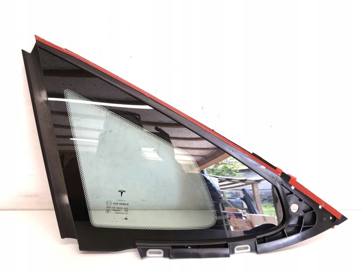 фото №1, Tesla модель s стекло кузовная 1051820-99-a