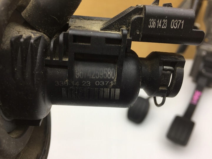 фото №6, Peugeot 308 t9 ii педаль педалі помпа підсилювач кліпса кріплення підсилювач