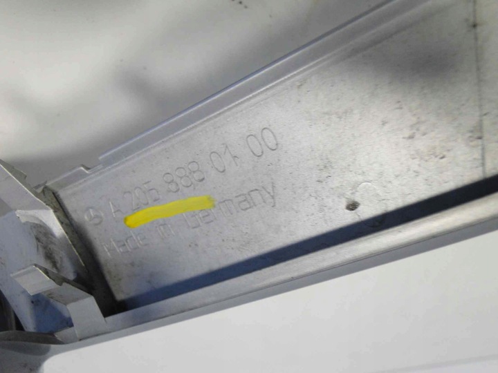 фото №7, Mercedes c w205 205 решётка радиатора решётка ламель кронштейн