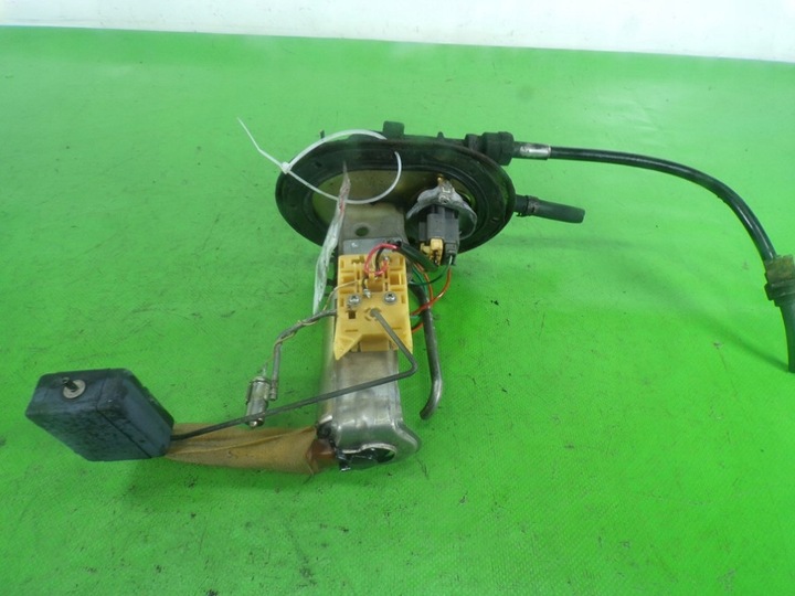 фото №1, Toyota celica vi 1.8 16v помпа топлива 0580453465