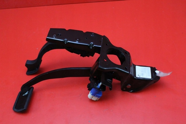 фото №8, Педалі комплект автомат 7g9n-2d094rc 6g92-9f836-rc ford mondeo mk4 2.0 tdci