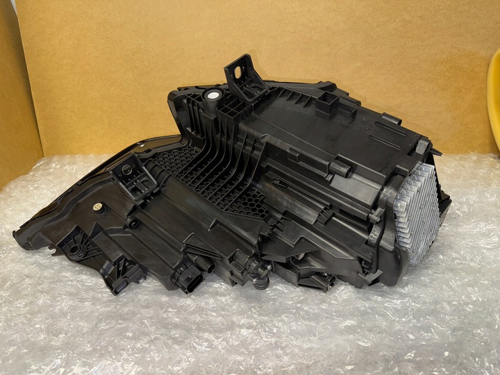 фото №11, Audi q8 sq8 rsq8 рестайлинг laser лампа левая заводской новая 4m8 941 085 d