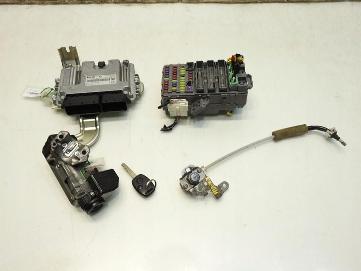 фото №12, Комп'ютер набір стартовий імобілайзер honda cr-v iii 2.2 i-ctdi 0281013635