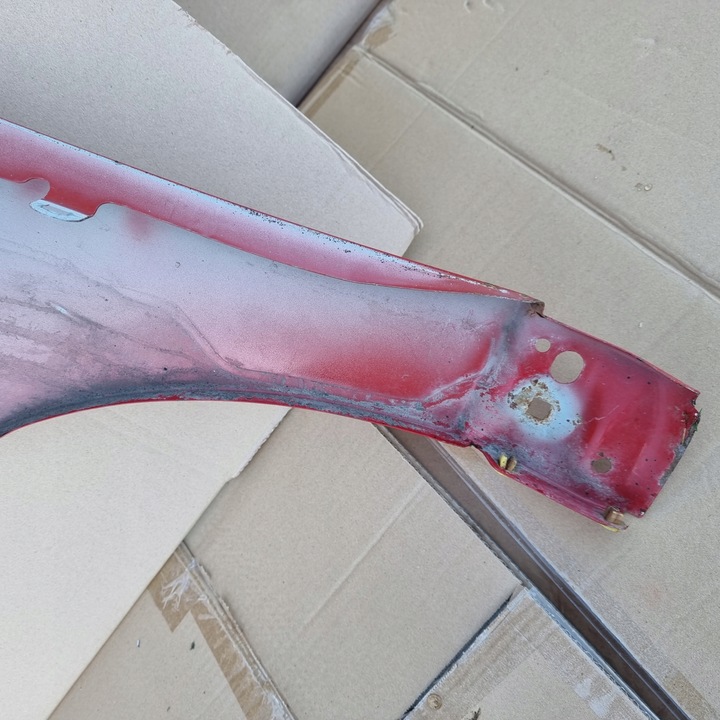 фото №10, Крило праві перед volvo v50 s40 04-12 червоний