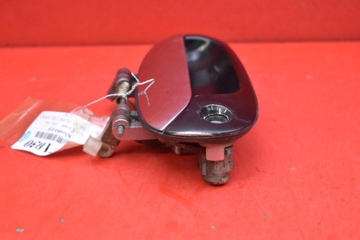 фото №6, Ручка правая перед передняя чёрная хром k2n158410 kia carens 2 ii 02-06