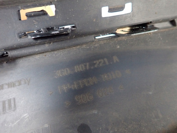 фото №12, Vw passat b8 highline 14-19 бампер перед переднє розпилювач pdc 3g0807221a