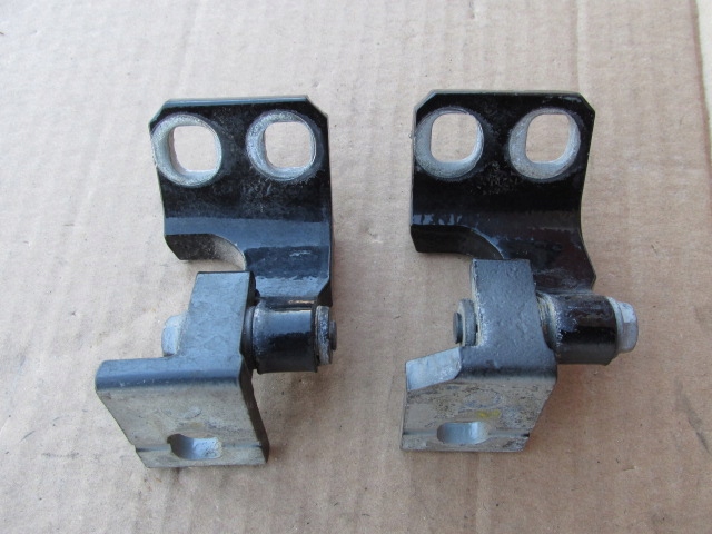 фото №5, Maserati quattroporte vi 2015r. петля двері правий зад верх + dół комплект