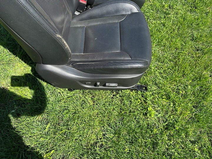 фото №7, Сидіння диван шкіра комплект hyundai i40 універсал електричний