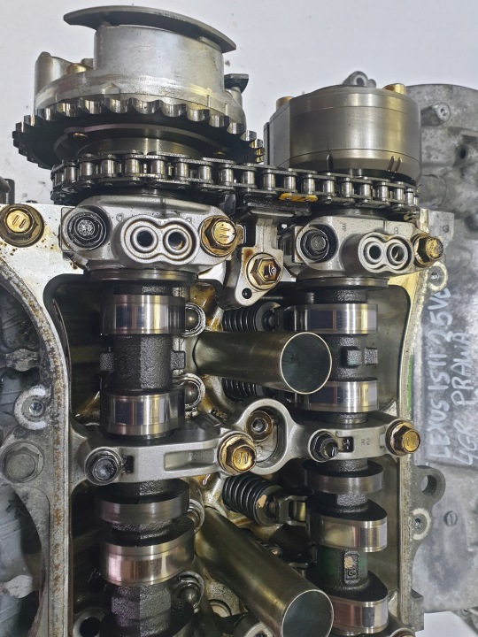 фото №8, Головка правая двигателя lexus is ii 2.5 v6 4gr