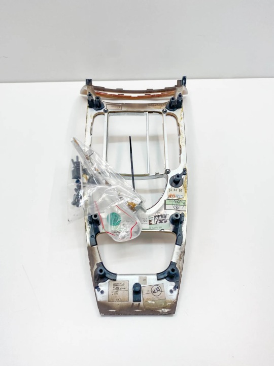 фото №8, Рамка средняя капот mercedes-benz sl r230 a2306803636 23291261 5.5l