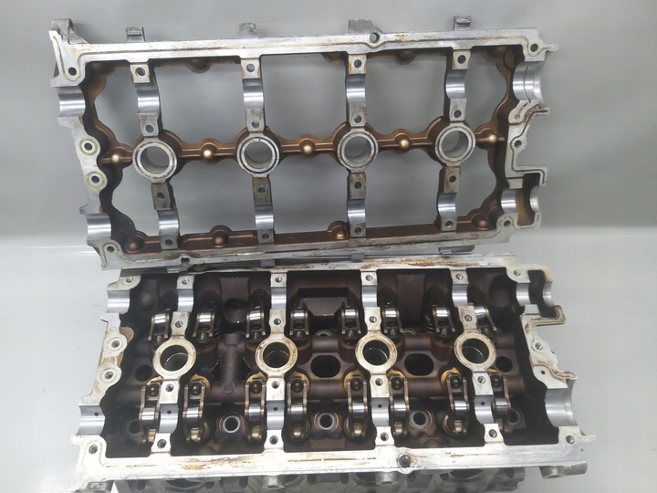 фото №9, Головка двигуна a4 b6 awa 2.0 fsi bvy 150km a4 golf leon b6 06d103373al