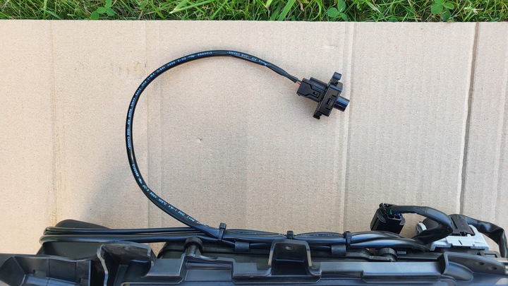 фото №12, Крышка гнездо зарядки hyundai kona электрический ev 18-20 оригинальный номер 86340-k4000 новая