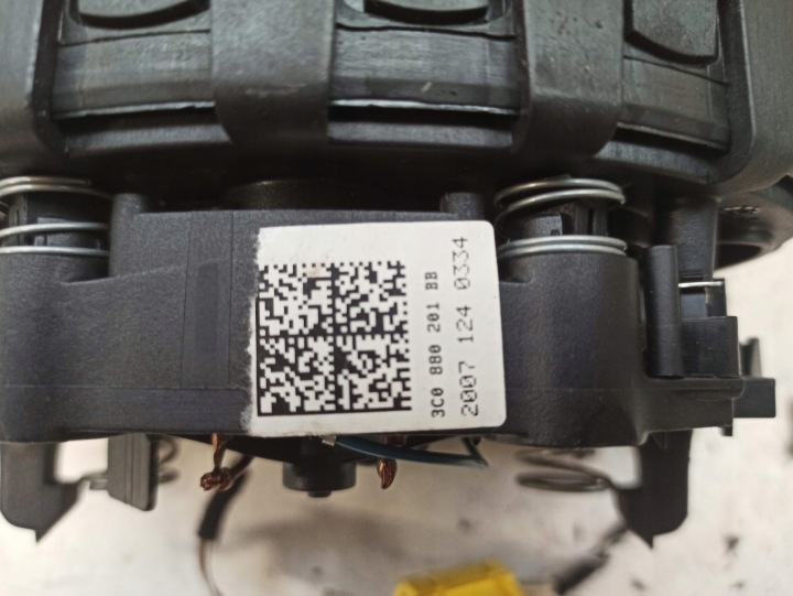фото №12, Vw passat b6 подушка подушка  водія 3c0880201bb