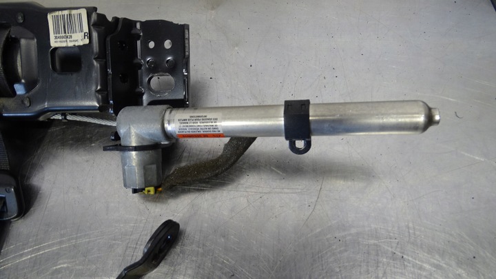 фото №13, Pas правый переднее безопасности volvo s40 2.0