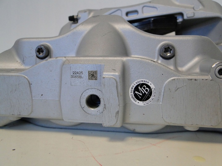 фото №9, Mercedes супорт переднє гальмівний правий лівий cla 118 a клас 177 35 amg