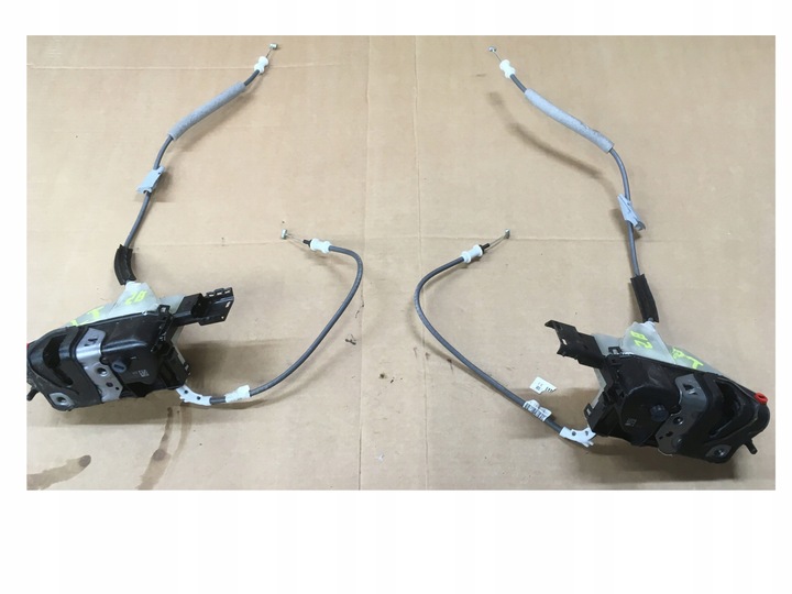 фото №1, Замок дверь правые левый зад peugeot 2008 ii psa305601 psa305593