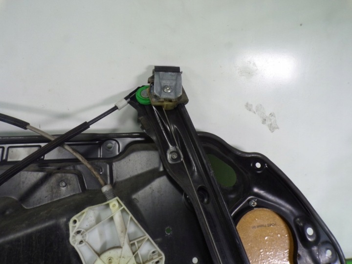 фото №14, Volkswagen passat b6 подъемник перед правое 1k0959792l