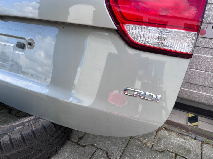 фото №10, Крышка багажника комплектная камера kia carens iv 13- цвет k3y
