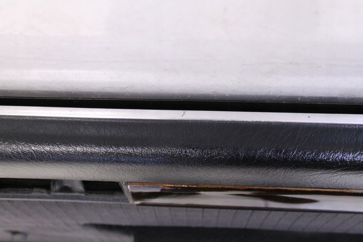 фото №4, Оббивка двері праві зад audi a6 c4 1994r-