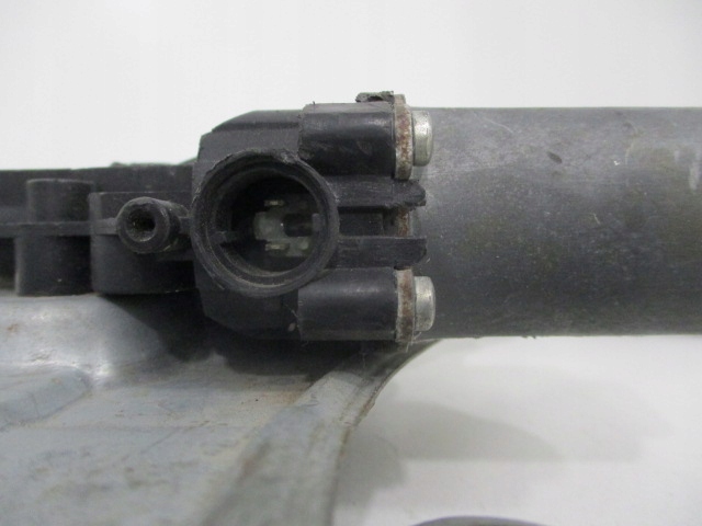 фото №8, Renault clio iii электрический стеклоподъемник правый перед 2 pin 8200291147
