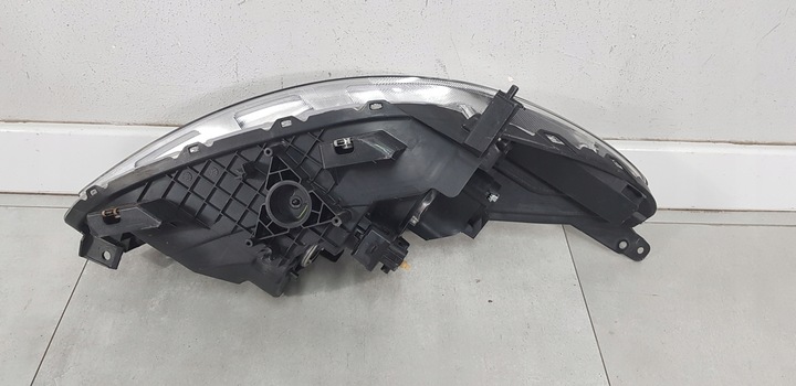 фото №10, Mazda 5 ii рестайлінг лампа фара лівий перед