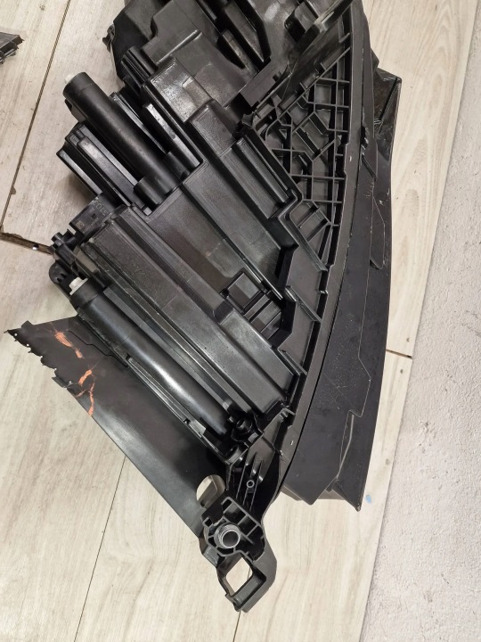 фото №15, Фара правая перед skoda enyaq полный led 5lb941016a