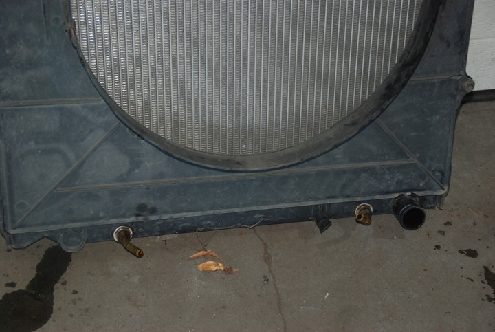 фото №5, Радиаторов воды toyota land cruiser 90 3.0d автомат