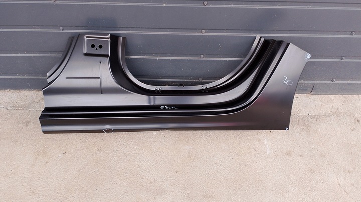 фото №1, Opel corsa f левый порог зад стойка спуск