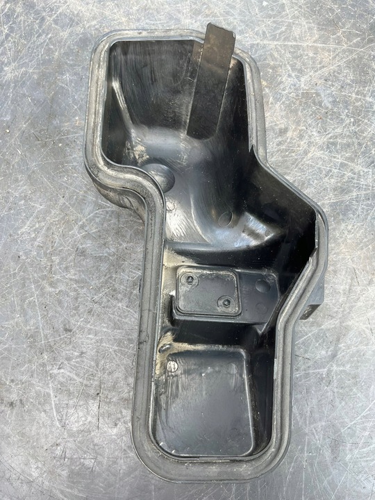 фото №1, Audi a6 c5 лівий ковпачок ліва заглушка фара лампи 153813-01