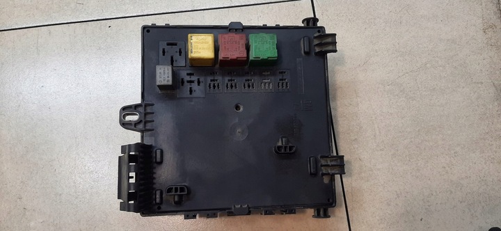 фото №3, Коробка предохранителей vectra c 1.9 460023260