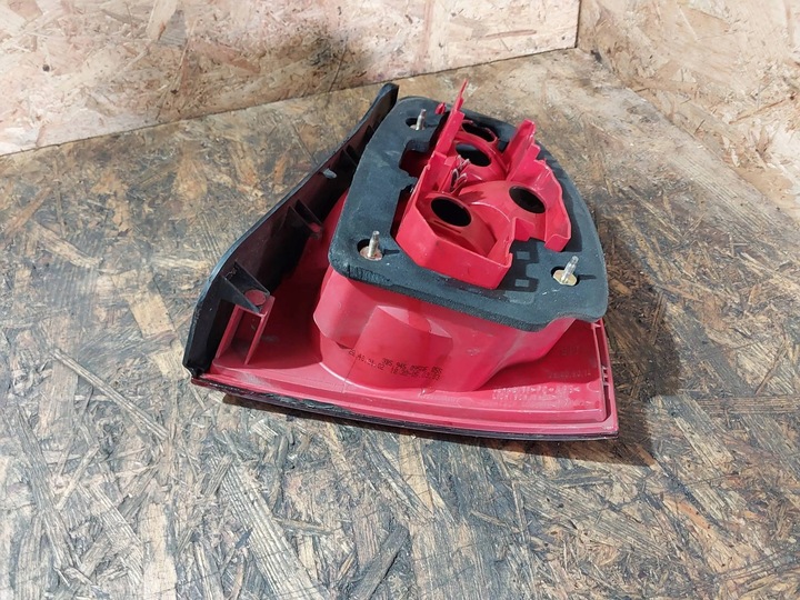 фото №12, Лампа зад заднее левая левый vw passat b5 sedan рестайлинг