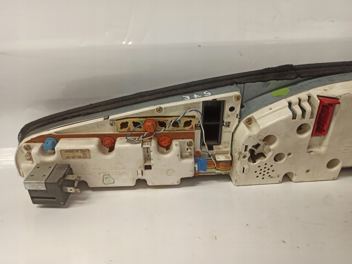 фото №12, Audi a6 c4 2.6 v6 прилади спідометр  eu 4a1919033hd