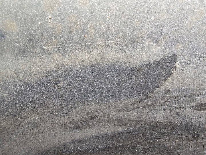 фото №13, Бампер volvo s60 ii v60 i 10-13 перед переднє склоомивача