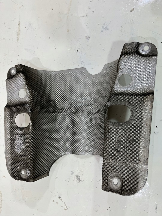 фото №1, Защита термическая audi a8 d4 4h0825671f