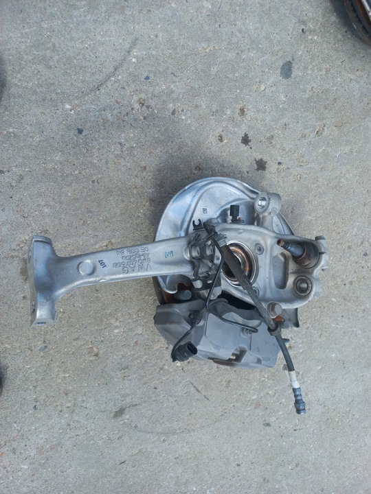 фото №12, Audi a5 8w 16- поворотный кулак суппорт диск перед