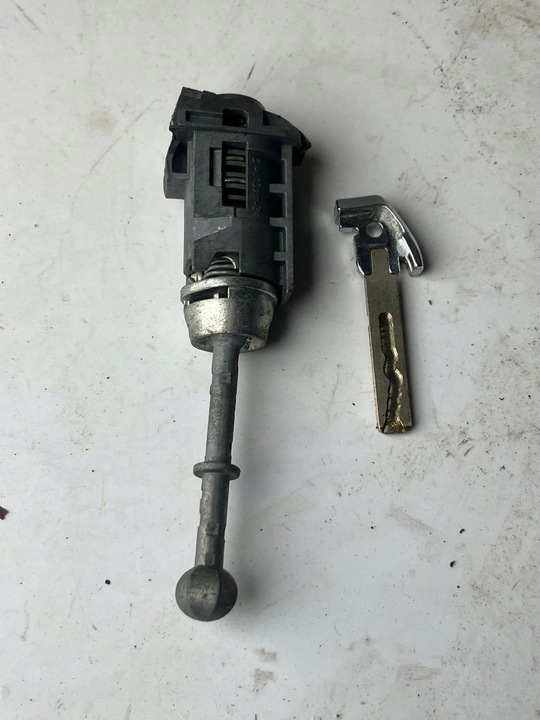 фото №2, Вставка замка жало ключа citroen c4 picasso ii