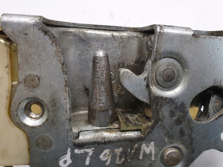 фото №12, Mercedes c126 w126 купе sec замок двери левые