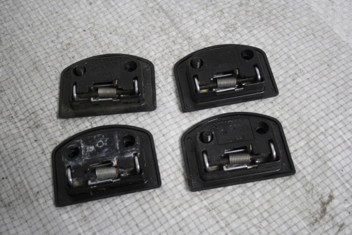 фото №5, Audi a4 b7 b6 держатель багажника 8e0/1j0864203