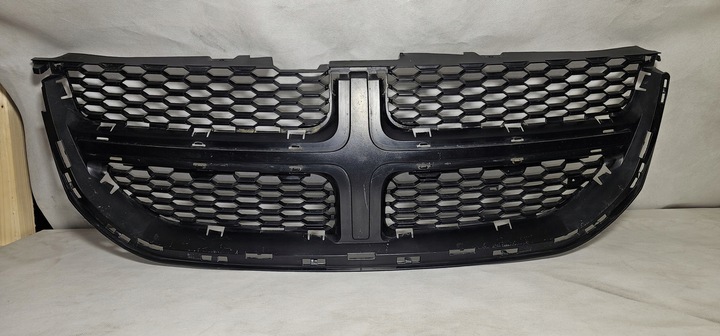 фото №1, Решётка радиатора dodge grand caravan решётка 11-20r rt оригинал 68127609aa
