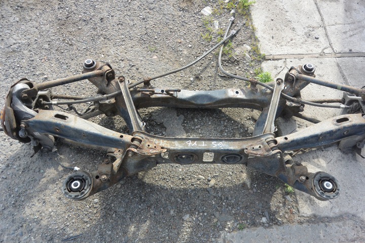 фото №4, Подрамник тележка балка поворотный кулак ступица зад kpl 3.5 v6 lexus gs iii 450h mk3
