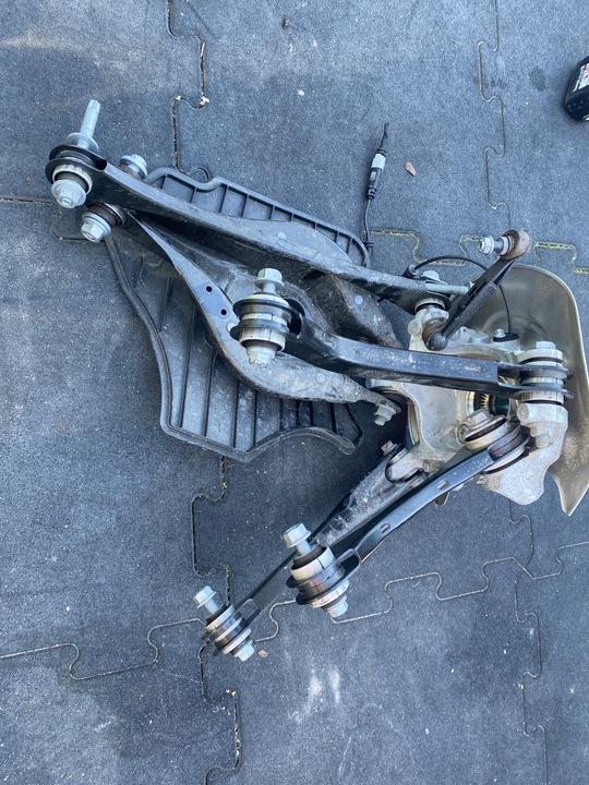 фото №10, Поворотный кулак рычаг зад bmw x4 g02 пробег 27km