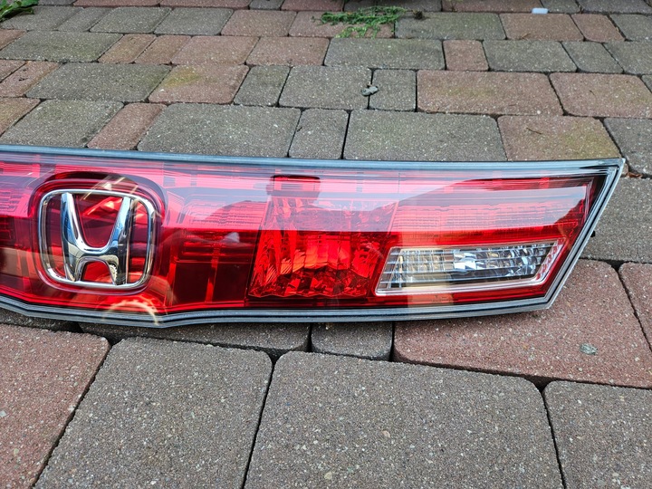 фото №14, Накладка крышки задней honda civic viii 8 ufo 132-16721 / 13216721 / 132 16721