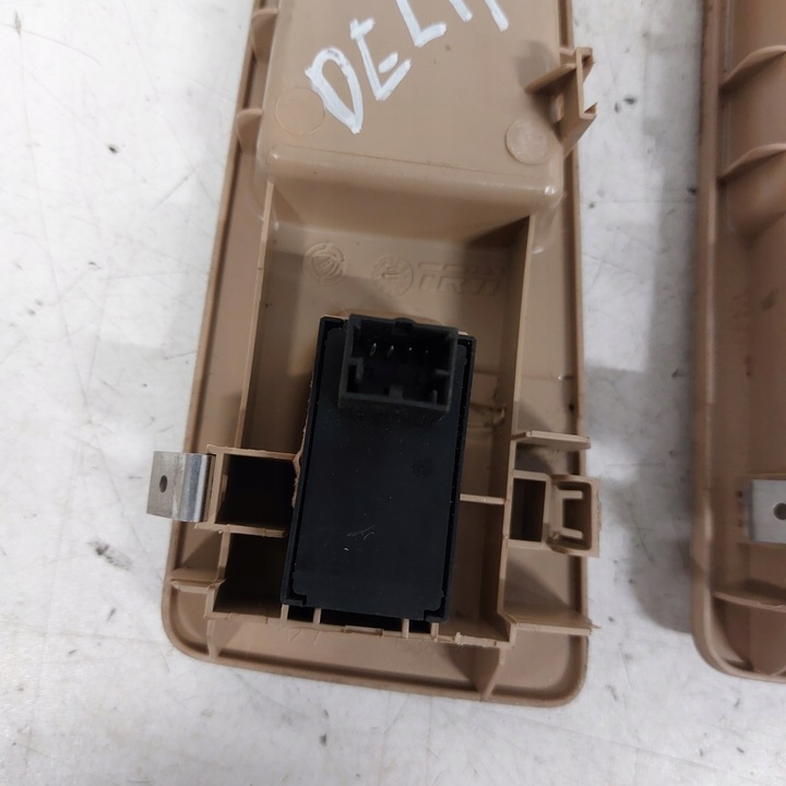 фото №7, Lancia delta 3 iii панель перемикач скло праві перед/зад 735474945 trw