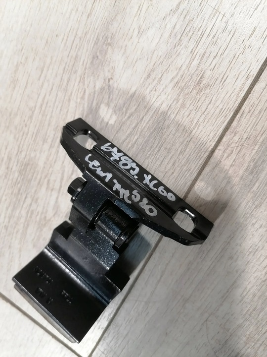 фото №7, Volvo xc60 s80 петля двері лівий зад нижній 31218728