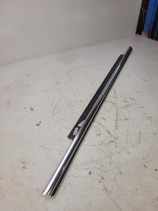 фото №3, Планка хром дверь audi a6 c7 левый зад 4g0853763